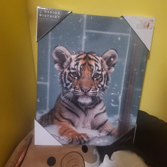 Nwt District Tiger Cub Art - Brown, Black, and White - Picture 2 of 4